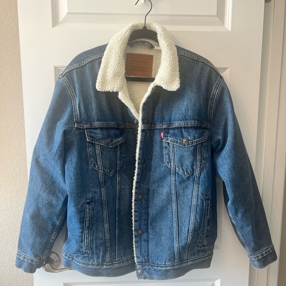 Levi's Other - Levi’s Vintage Sherpa Jean Jacket Size Medium
